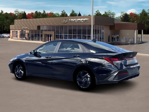 New 2026 Hyundai Elantra Sport FWD image 4