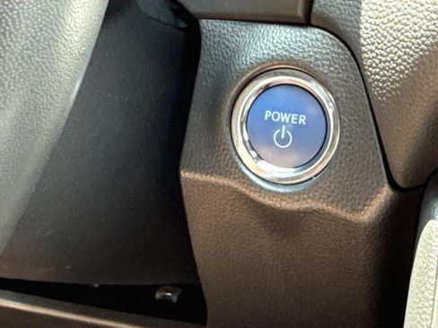 Used 2022 Toyota RAV4 XSE AWD/4WD image 20