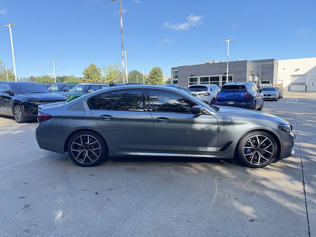 Used 2021 BMW M550i xDrive w/ Premium Package AWD/4WD image 4