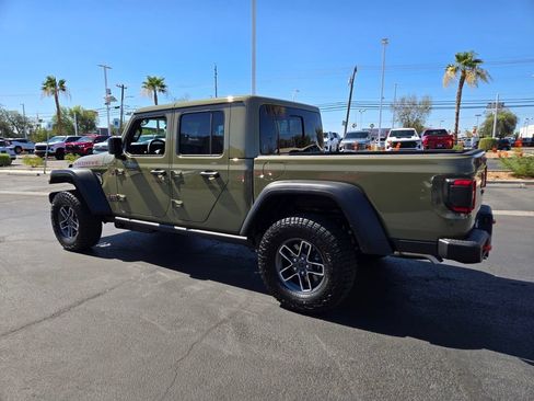 Used 2026 Jeep Gladiator Mojave AWD/4WD image 4