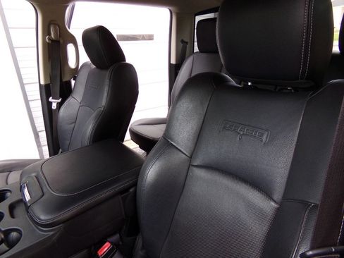 Used 2017 RAM 1500 Laramie w/ Convenience Group RWD image 19