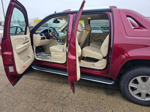 Used 2007 Cadillac Escalade EXT w/ Information Package image 9