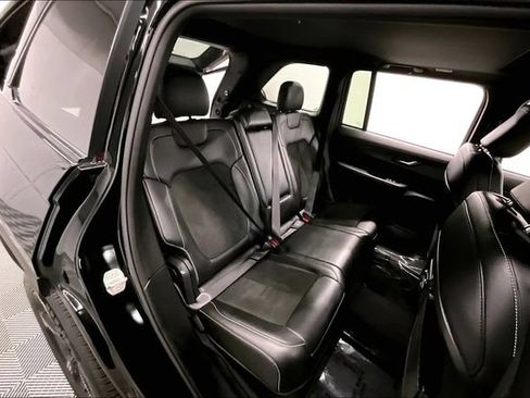 Used 2024 Jeep Grand Cherokee Altitude AWD/4WD image 26