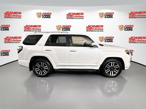 Used 2015 Toyota 4Runner Limited AWD/4WD image 17