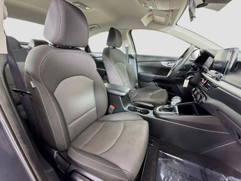 Used 2023 Kia Forte LXS FWD image 26