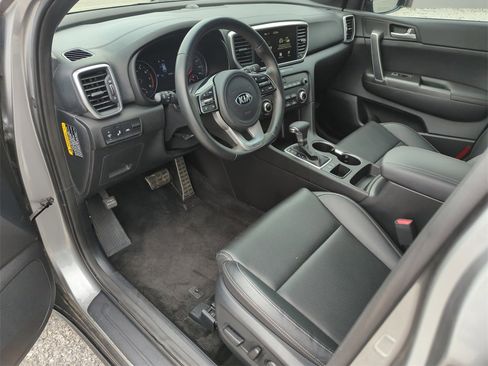 Used 2022 Kia Sportage Nightfall Edition image 11