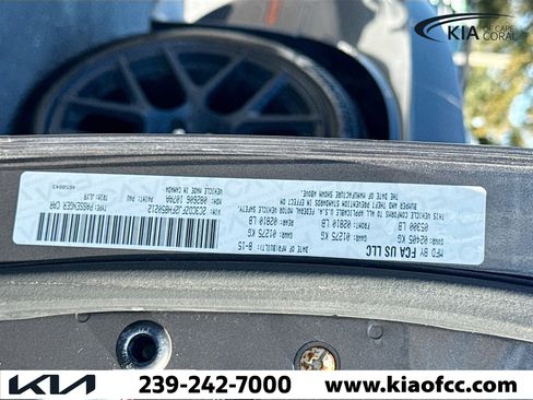 Used 2015 Dodge Challenger R/T Scat Pack w/ Leather Interior Group image 41