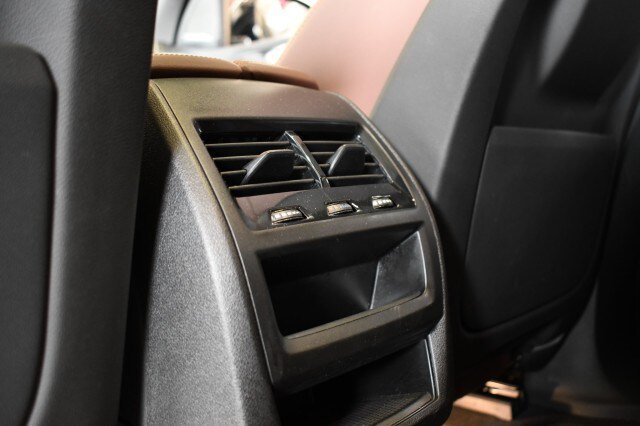 Used 2025 BMW X5 xDrive40i w/ M Sport Package AWD/4WD image 22