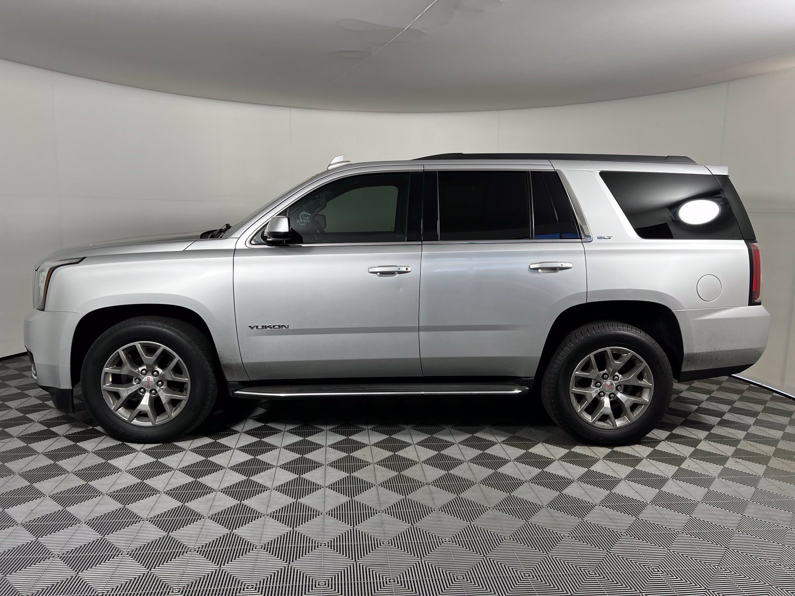 Used 2020 GMC Yukon SLT w/ Open Road Package AWD/4WD image 8