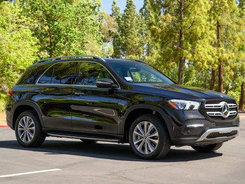 Used 2021 Mercedes-Benz GLE 350 GLE 350 Sport Utility 4D w/ Premium Package image 13
