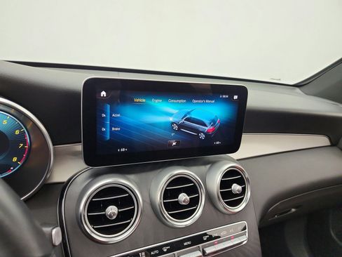 Used 2022 Mercedes-Benz GLC 300 image 14
