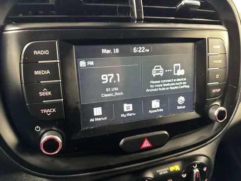 Used 2021 Kia Soul S image 16