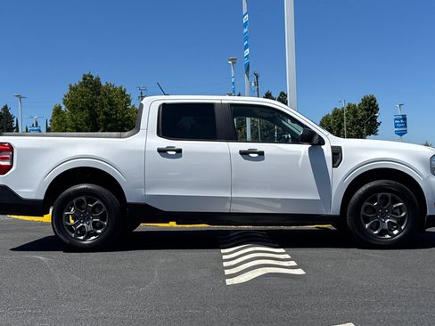 Used 2024 Ford Maverick XLT FWD image 8