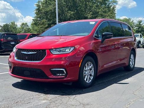 New 2025 Chrysler Pacifica Select image 8