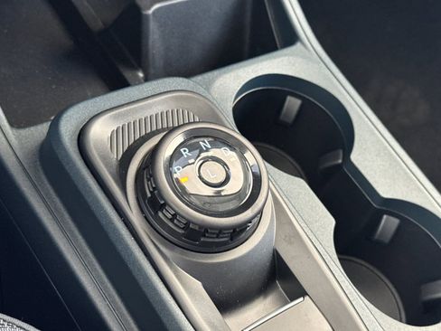 New 2025 Ford Maverick XL w/ Equipment Group 102A image 21