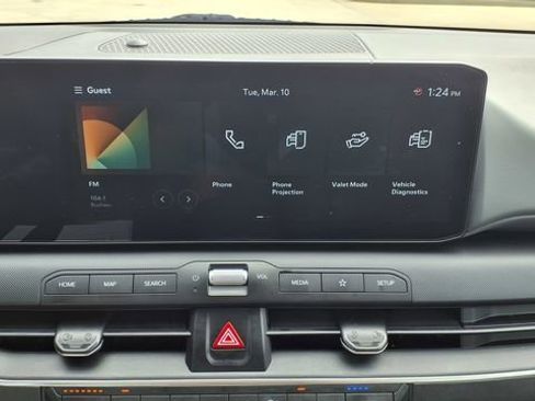 Used 2025 Kia K4 LXS image 21