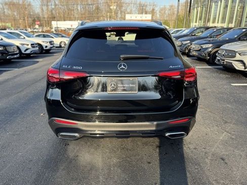 Used 2025 Mercedes-Benz GLC 300 4MATIC image 4