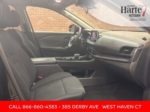 Certified 2023 Nissan Rogue S image 32