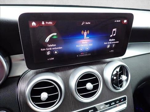 Used 2021 Mercedes-Benz GLC 300 4MATIC image 19