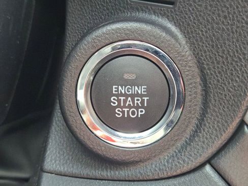 Certified 2025 Subaru Outback Premium w/ Popular Package #1A image 30