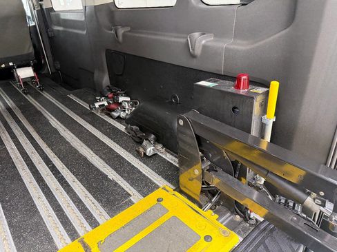 Used 2021 Ford Transit 350 XL RWD image 38