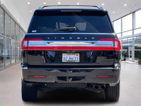 Certified 2021 Lincoln Navigator Reserve AWD/4WD image 5