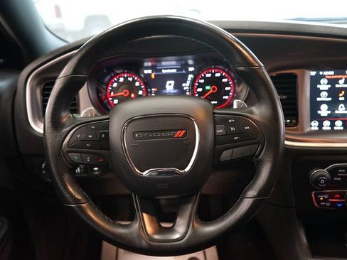 Used 2019 Dodge Charger SXT w/ Blacktop Package AWD/4WD image 31