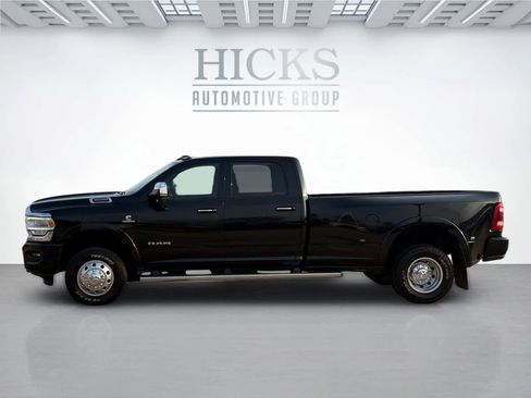 Used 2022 RAM 3500 Laramie image 8