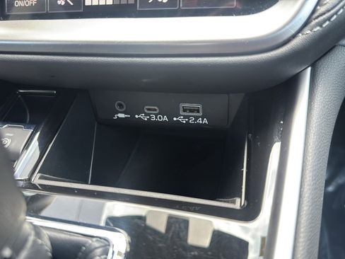 Used 2025 Subaru Legacy Premium AWD/4WD image 36