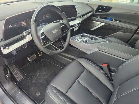 New 2026 Cadillac Optiq Luxury 1 RWD image 21