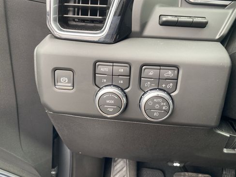 Used 2026 GMC Sierra 2500 Denali w/ Denali Reserve Package image 19