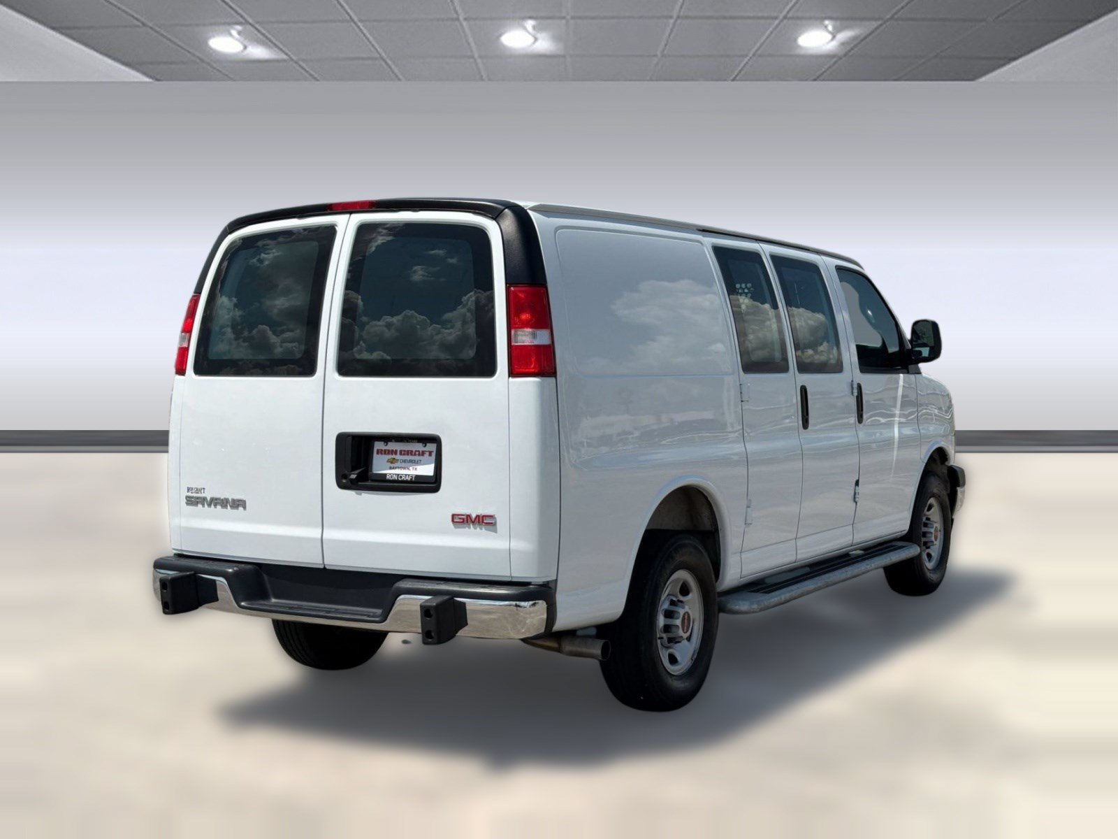Certified 2025 GMC Savana 2500 w/ Driver Convenience Package RWD image 9