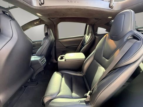 Used 2018 Tesla Model X 100D AWD/4WD image 11