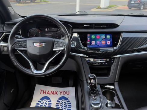 Used 2023 Cadillac XT6 Premium Luxury w/ LPO, Floor Liner Package AWD/4WD image 16