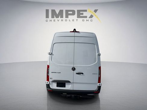 Used 2025 Mercedes-Benz Sprinter 2500 image 3