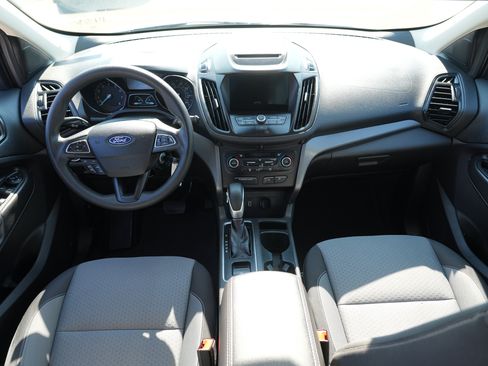 Used 2018 Ford Escape SE w/ SE Sync 3 Package AWD/4WD image 26