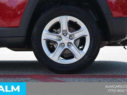 Used 2024 Jeep Compass Sport AWD/4WD image 16