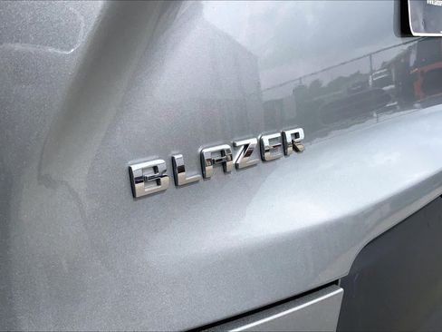 Used 2024 Chevrolet Blazer LT w/ Convenience Package FWD image 30