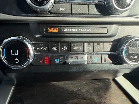 Used 2022 Ford F250 Lariat w/ Lariat Value Package image 11