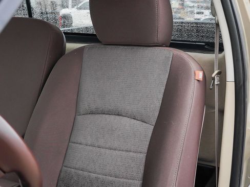 Used 2014 RAM 1500 Big Horn image 15