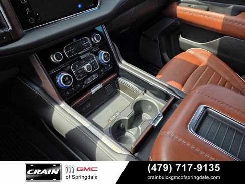 Used 2024 GMC Yukon Denali Ultimate AWD/4WD image 18