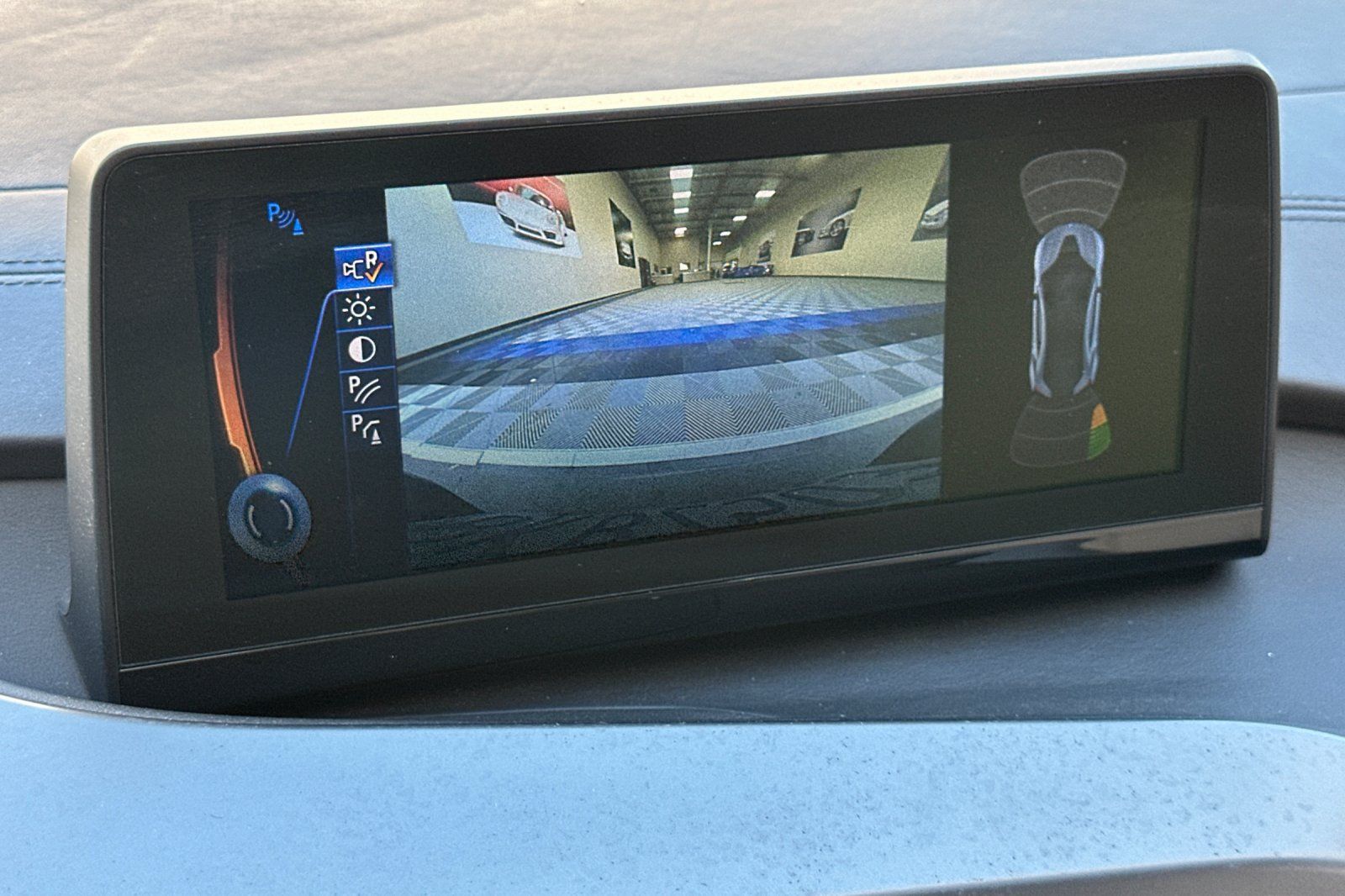 Used 2015 BMW i8 AWD/4WD image 23