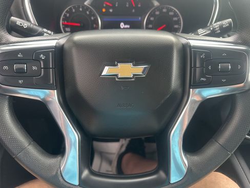 Used 2025 Chevrolet Blazer LT FWD image 22