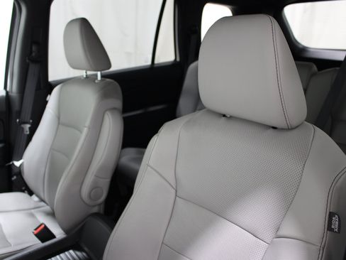 Used 2023 Honda Passport EX-L image 4