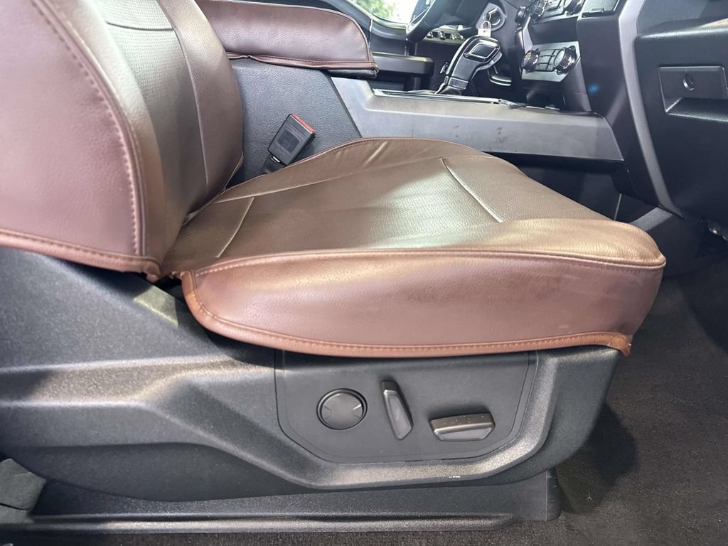 Used 2019 Ford F150 XLT w/ Equipment Group 302A Luxury AWD/4WD image 15