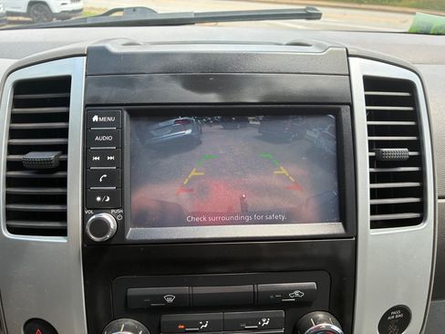 Used 2019 Nissan Frontier SV AWD/4WD image 14