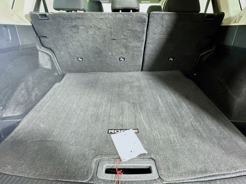 Used 2025 Nissan Rogue SV image 27