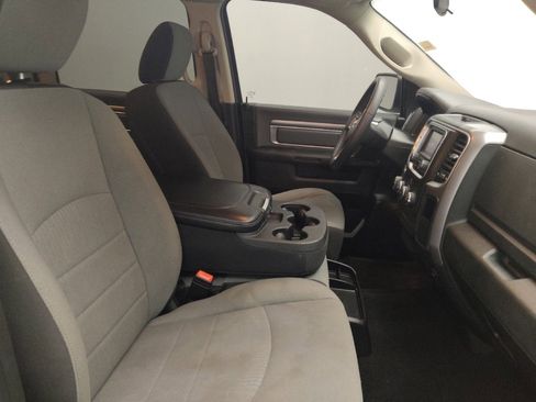 Used 2022 RAM 1500 Classic SLT image 21