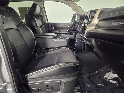 Used 2024 RAM 2500 Laramie w/ Safety Group AWD/4WD image 32