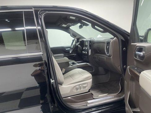 Used 2021 GMC Sierra 1500 SLT w/ SLT Convenience Package AWD/4WD image 18